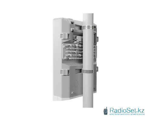 Коммутатор MikroTik CRS318-16P-2S+OUT